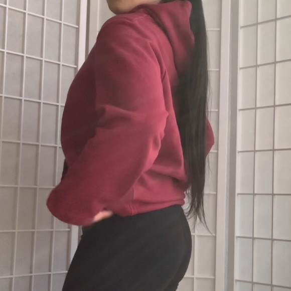 cotton on burgundy red pullover sweatshirt - Picture 5 of 7